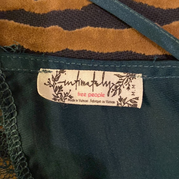 Free People Emerald green satin and lace cami - Picture 3 of 4